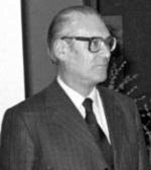  Karl Ibach