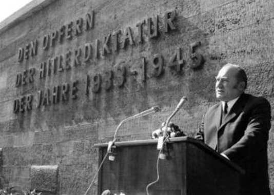 Gedenkfeier, Gedenkstätte Plötzensee, Berlin, 10.07.1973