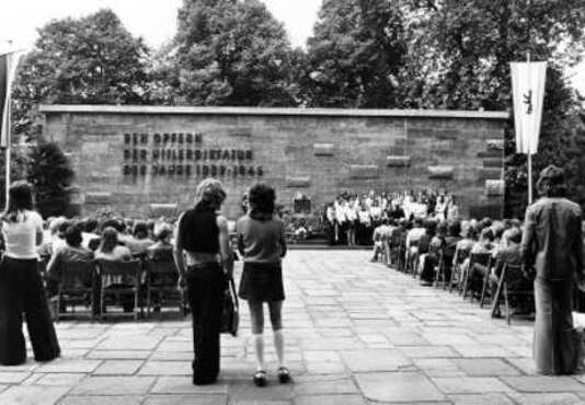 Gedenkfeier, Gedenkstätte Plötzensee, Berlin, 01.07.1974