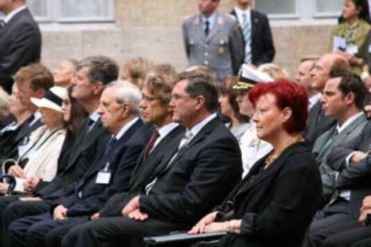 Gedenkfeier, Ehrenhof der Gedenkstätte Deutscher Widerstand in der Stauffenbergstraße, Berlin, 20.07.2008