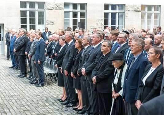 Gedenkfeier, Ehrenhof der Gedenkstätte Deutscher Widerstand in der Stauffenbergstraße, Berlin, 20.07.2016